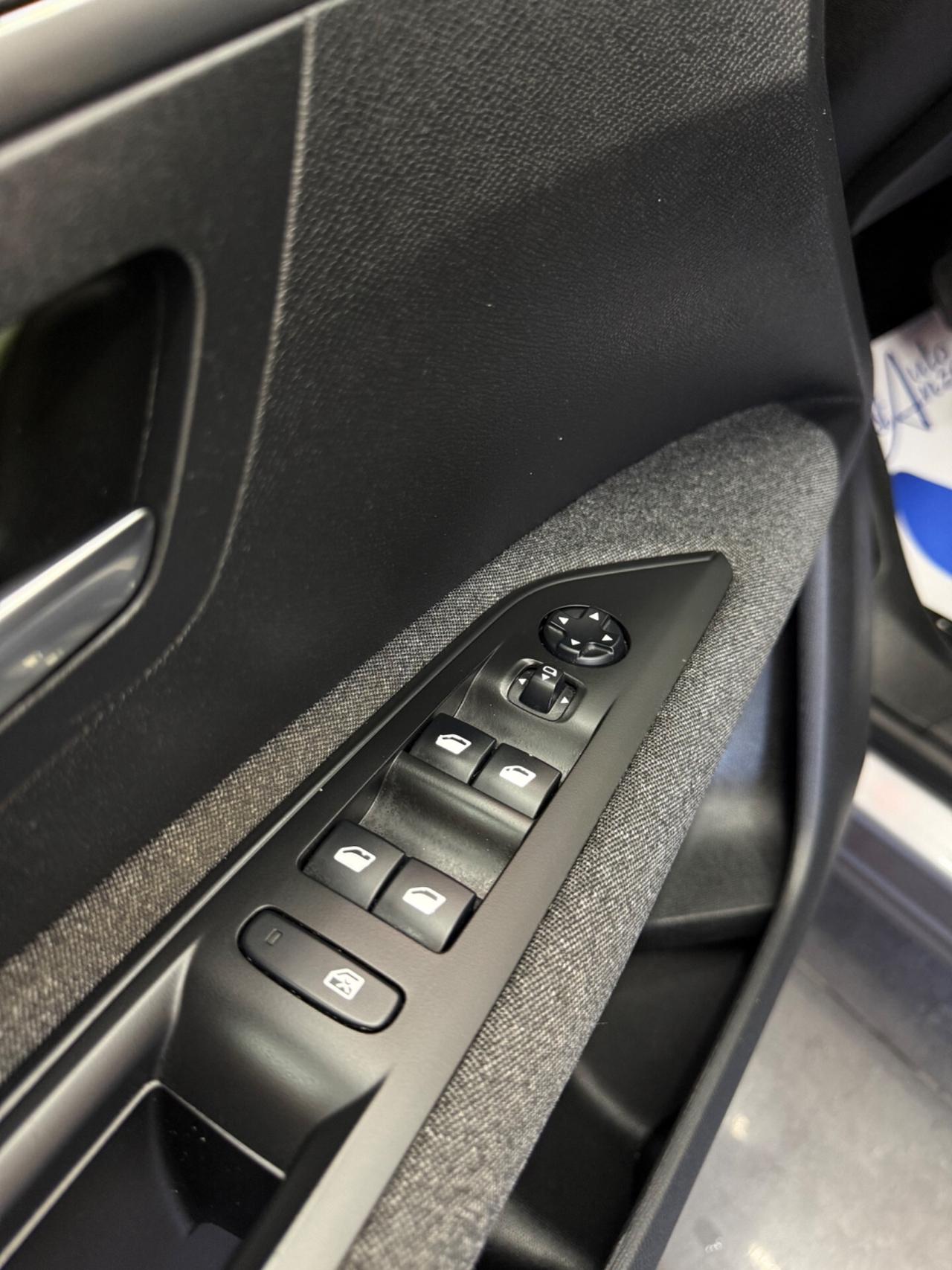 Peugeot 3008 BlueHDi 130 cv EAT8 Allure Pack 2021