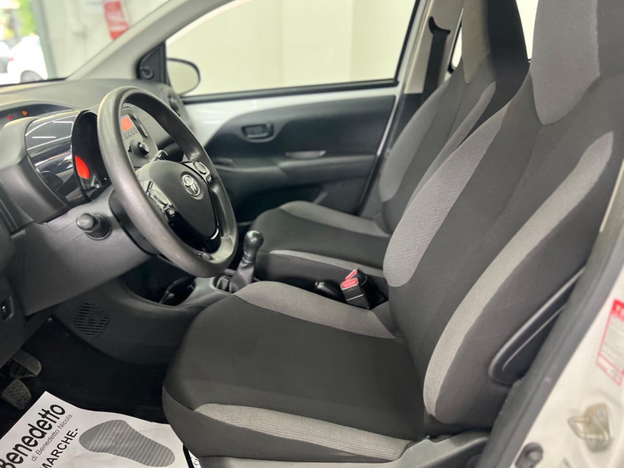Toyota Aygo Connect 1.0 VVT-i 72 CV x-play 2021