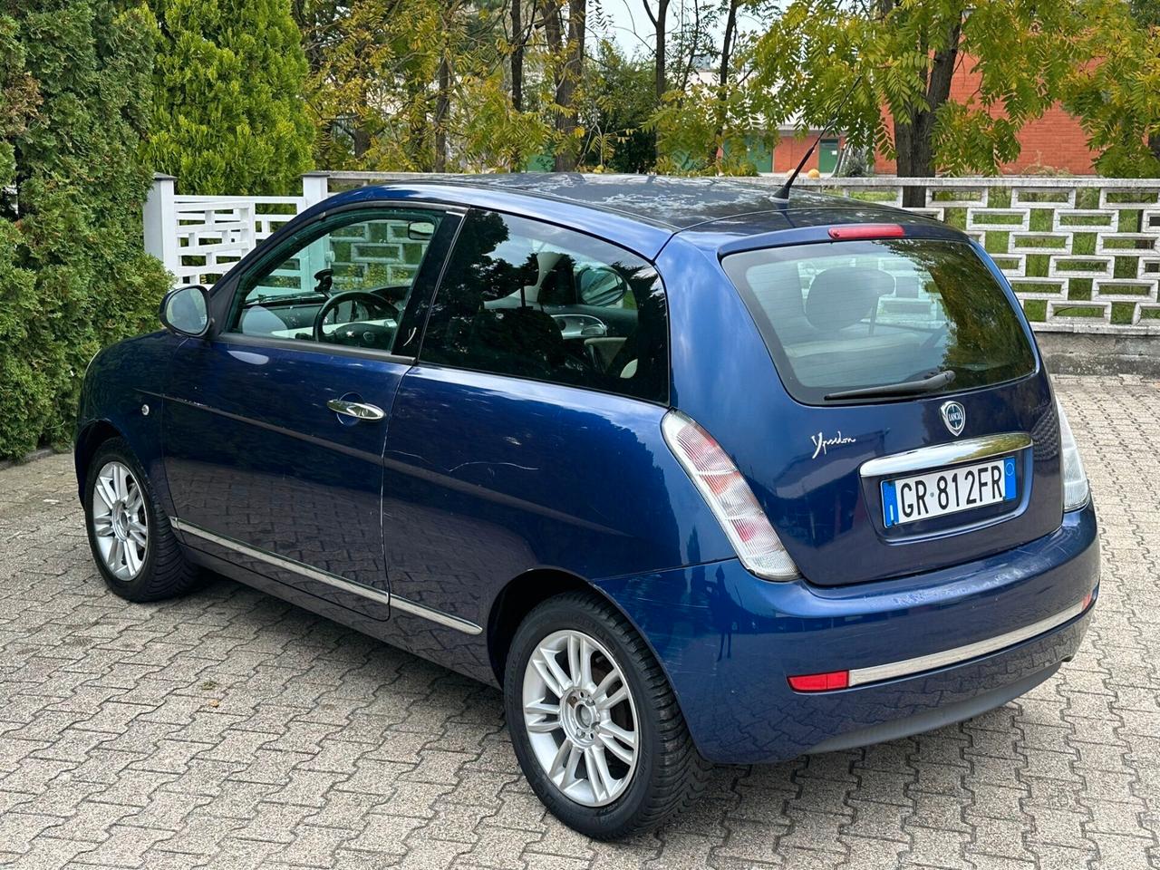 Lancia Ypsilon 1.4 Platino