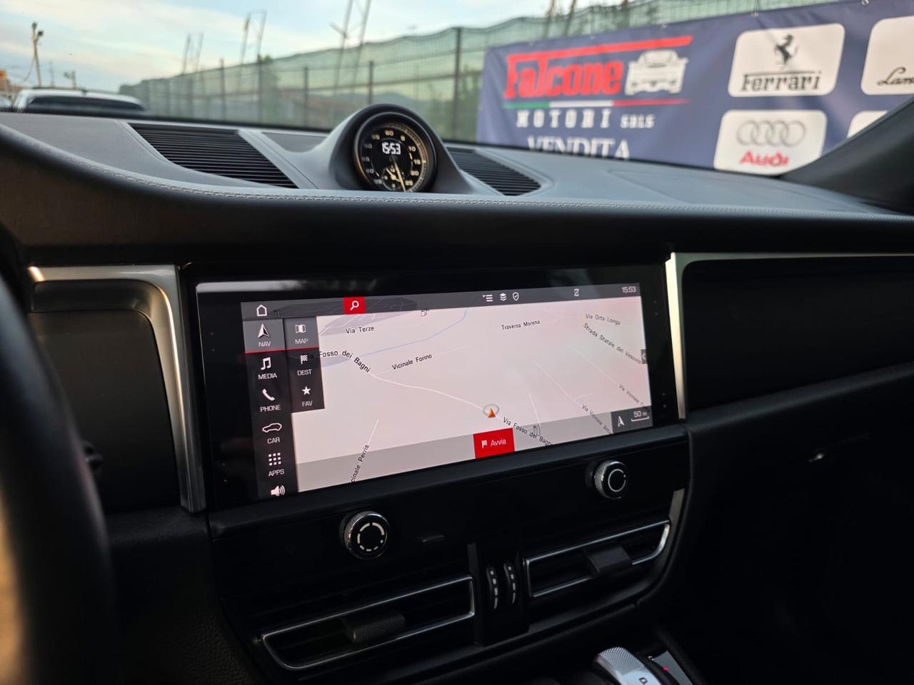 Porsche Macan 2.0 T PASM