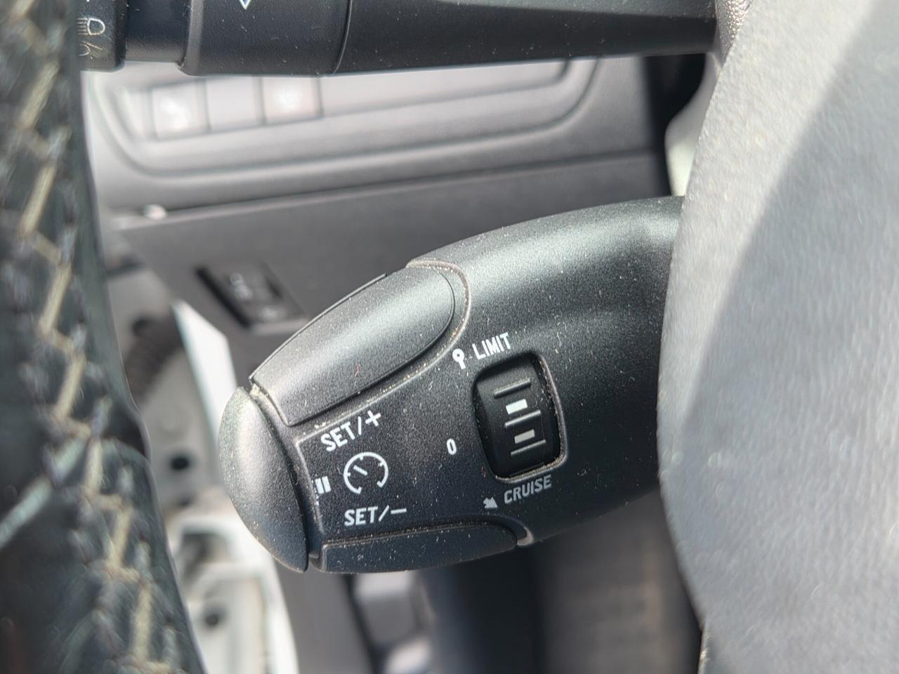 Peugeot 2008 BlueHDi 100 Black Matt