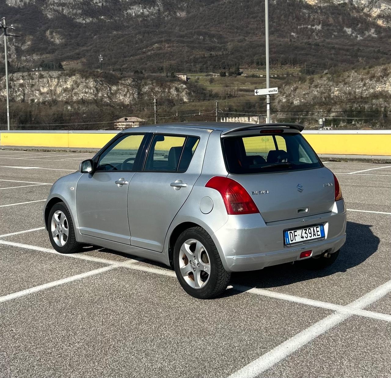 Suzuki Swift 1.3 CAMBIO AUT. SOLO 113.000km