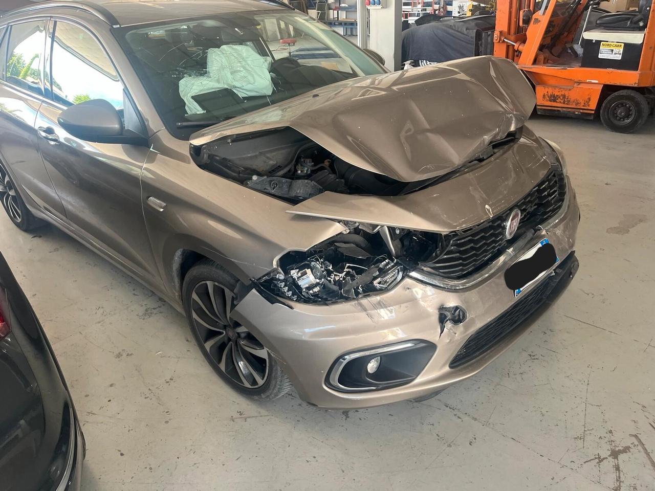 Fiat Tipo 1.3 Mjt S&S SW Lounge