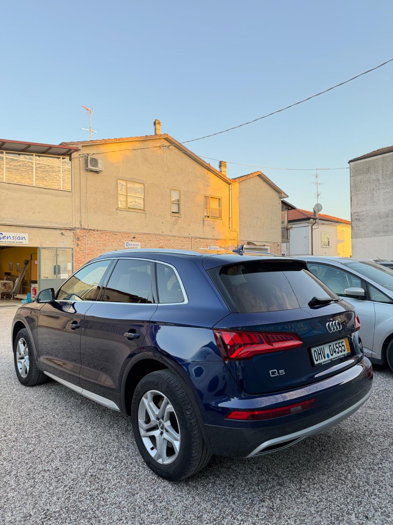 Audi Q5 50 TDI quattro tiptronic Business Design