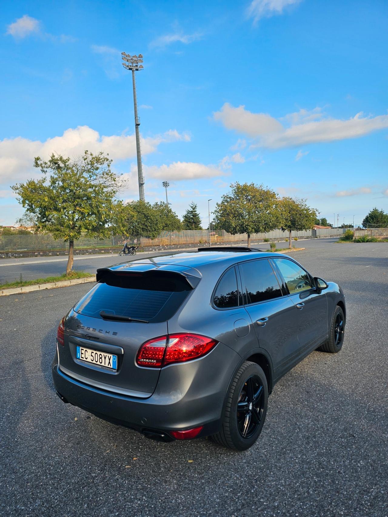 Porsche Cayenne 3.0 diesel V6 240cv
