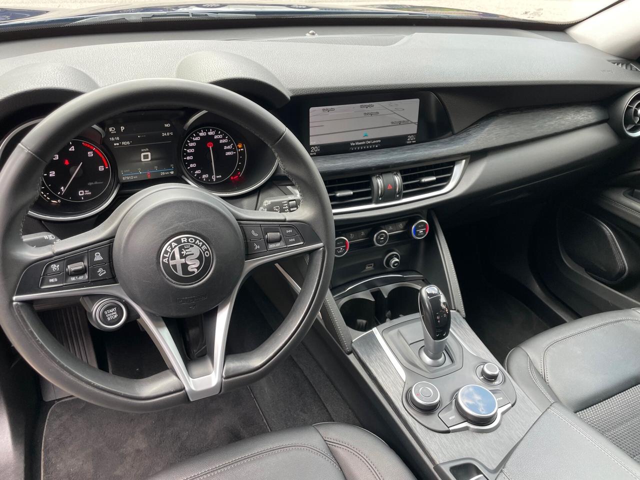 Alfa Romeo Stelvio 2.2 Q4 autom . GARANZIA PEMUTE