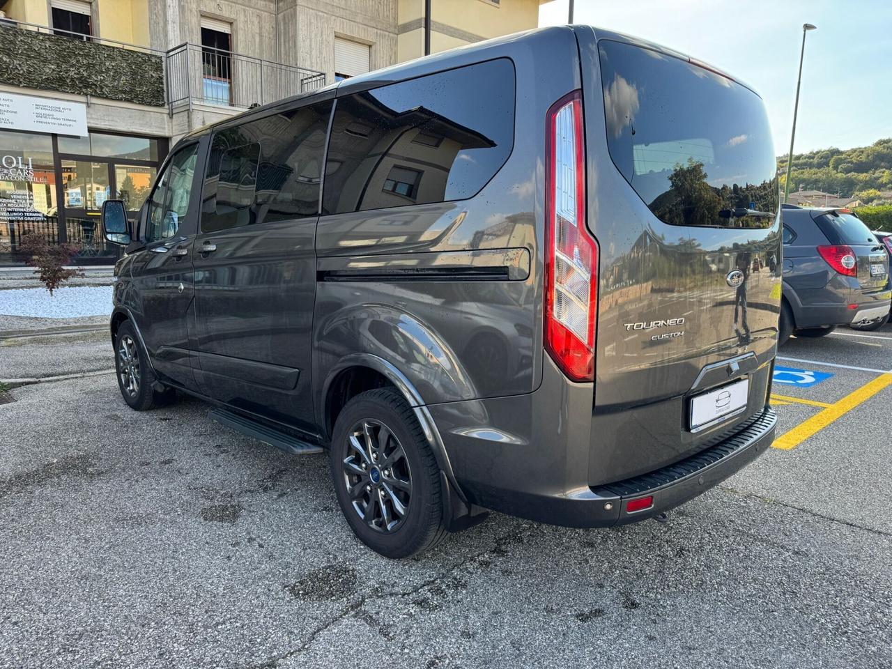 Ford Tourneo Custom TITANIUM AUTOMATIC 9 POSTI