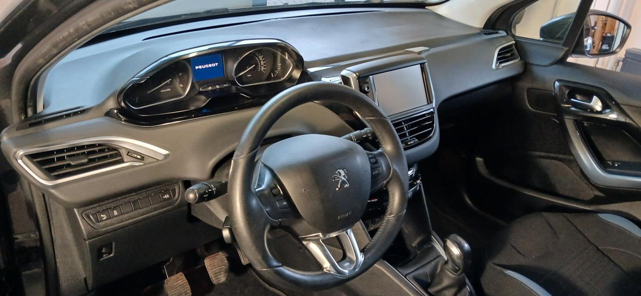 Peugeot 208 1.4 HDi neopatentati