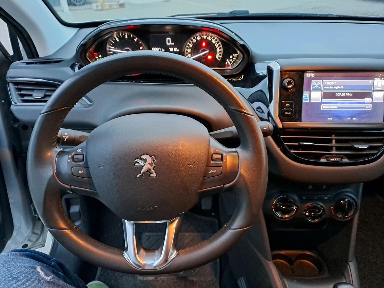 Peugeot 208 BlueHDi 75 5 porte Allure 2016