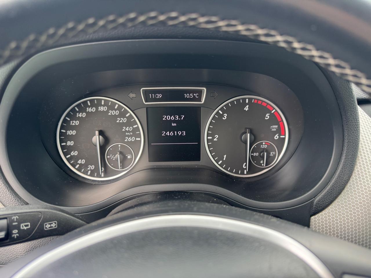 Mercedes-benz B 180 CDI BlueEFFICIENCY Premium