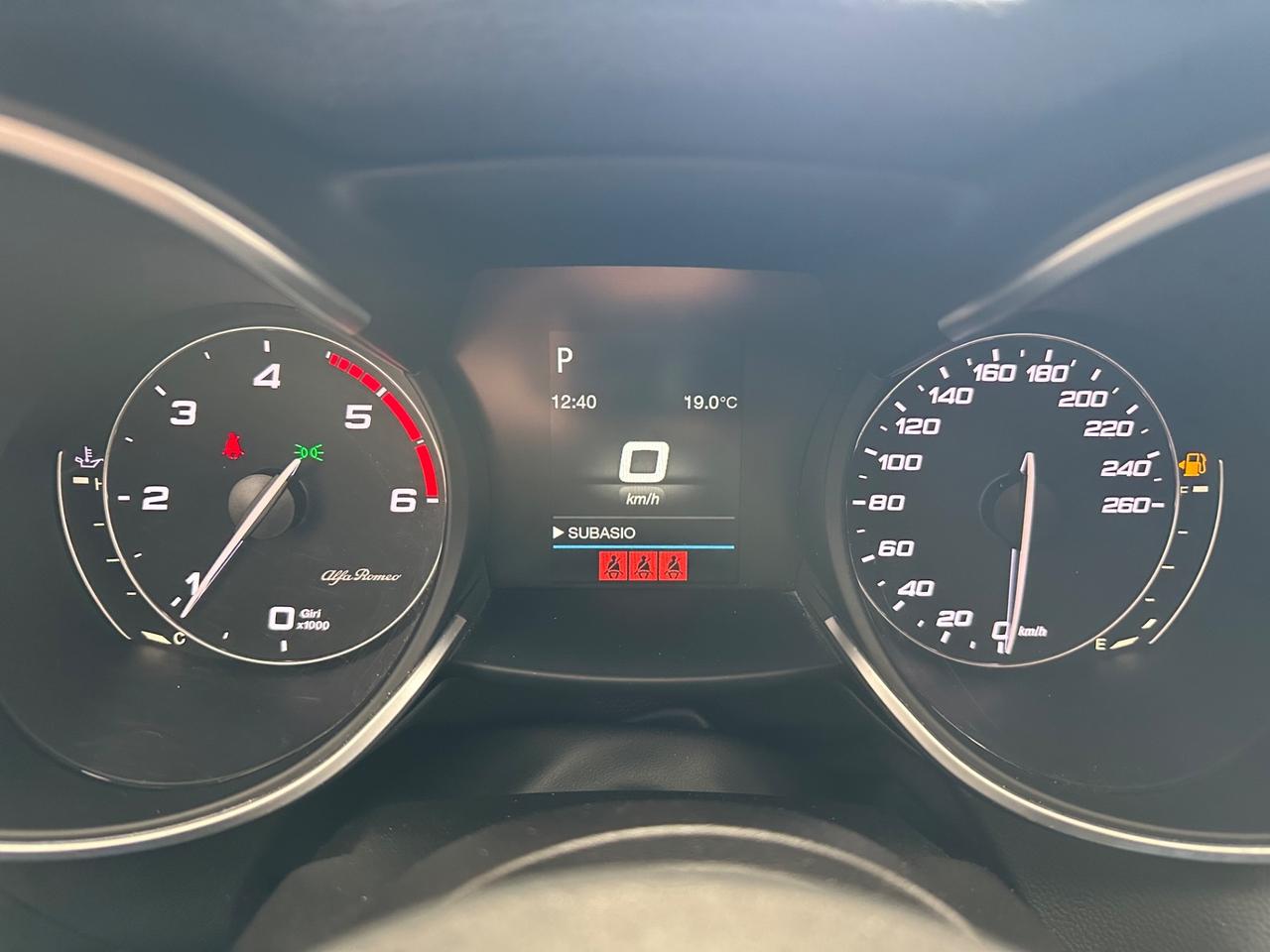 Alfa Romeo Stelvio 2.2 Turbodiesel 180 CV AT8 Q4 Business