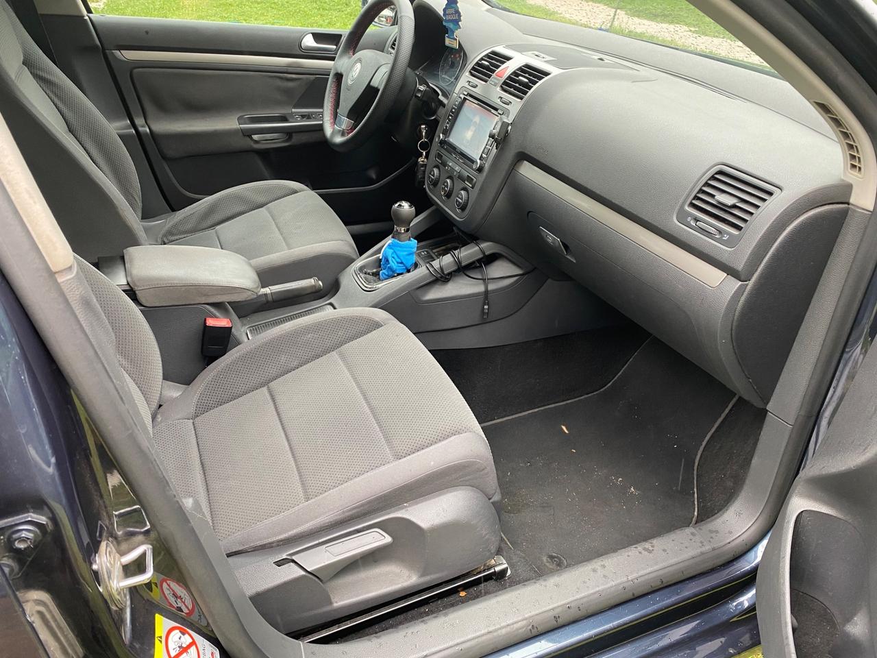 Volkswagen Golf 1.6 5p. Comfortline GPL