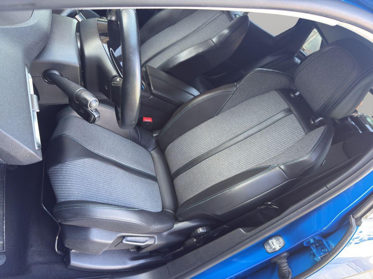 PEUGEOT - 3008 - 1.5 BlueHDi 130 CV S&S Allure TELECAMERA