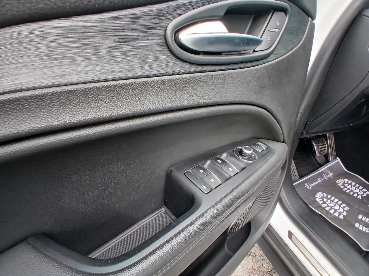 Alfa Romeo Stelvio 2.2 Turbodiesel 190 CV AT8 RWD Business