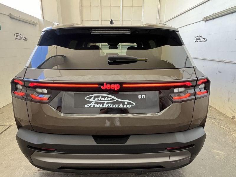 Jeep Compass Compass 1.2 turbo e-hybrid mhev First Edition fwd 145cv edct6 Tua da 379,00 al mese