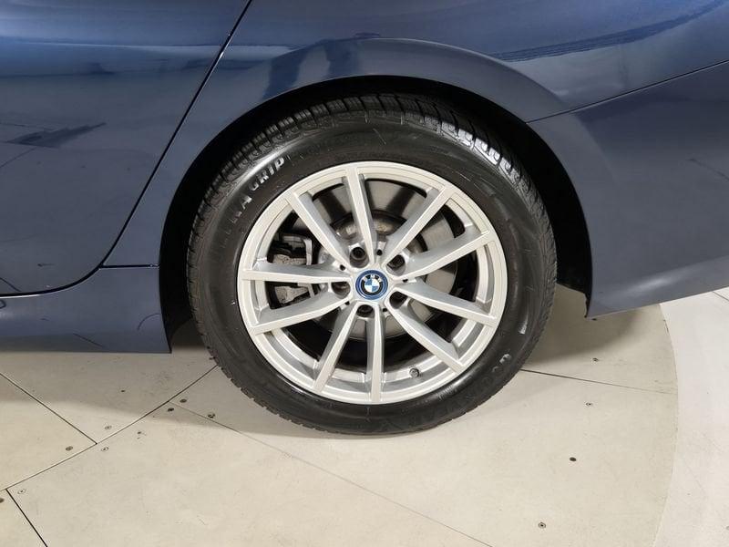 BMW Serie 3 G21 2022 Touring 320e Touring auto
