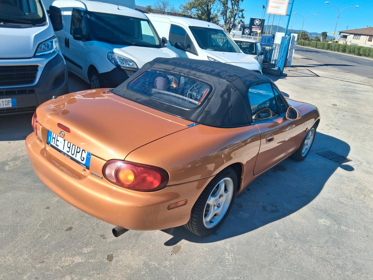 Mazda MX-5 1.6i 16V cat
