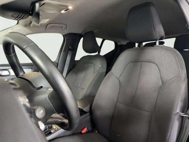 VOLVO XC40 D3 MOMENTUM MANUALE