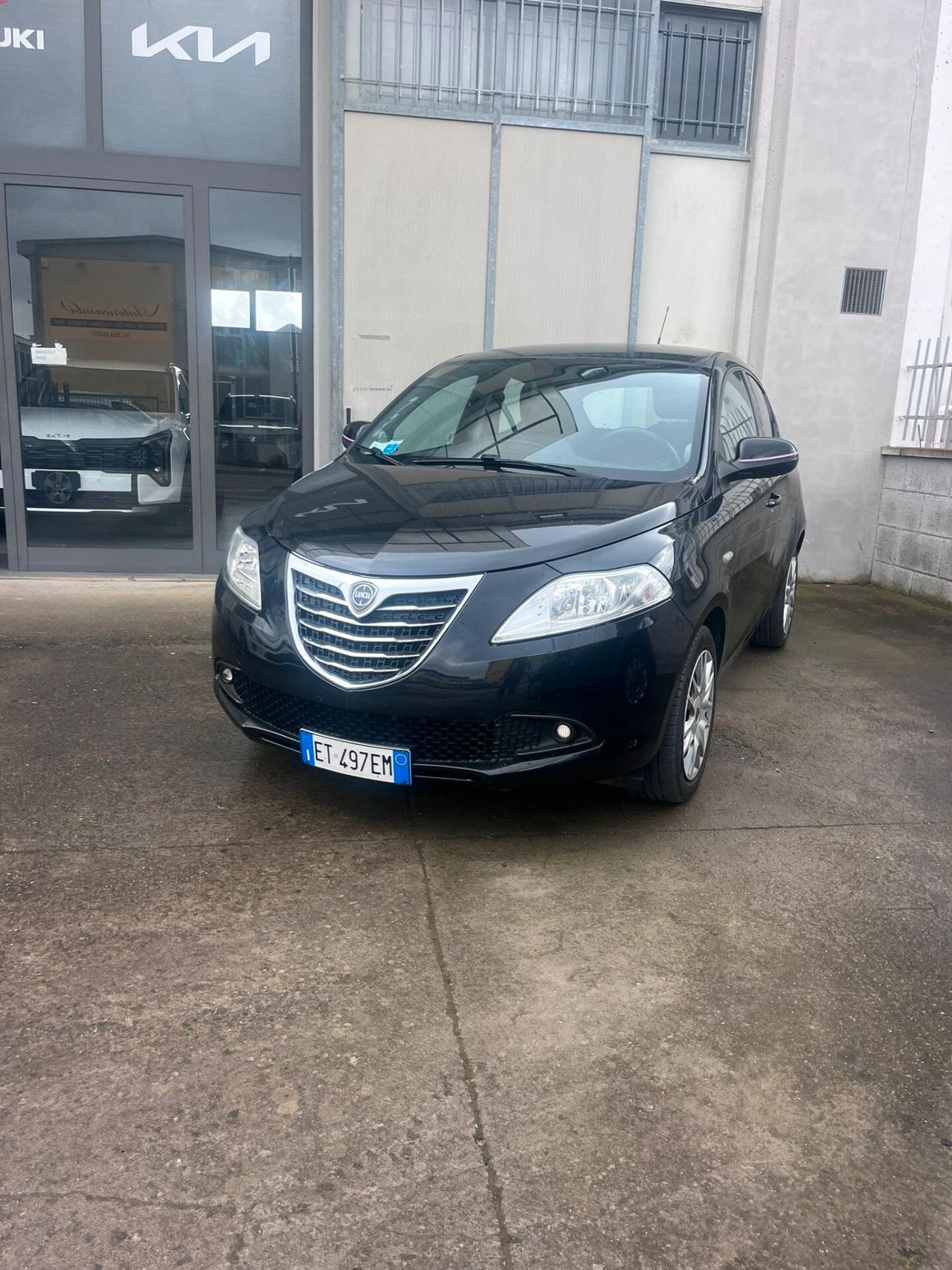 Lancia Ypsilon 1.2 69 CV 5 porte Elefantino