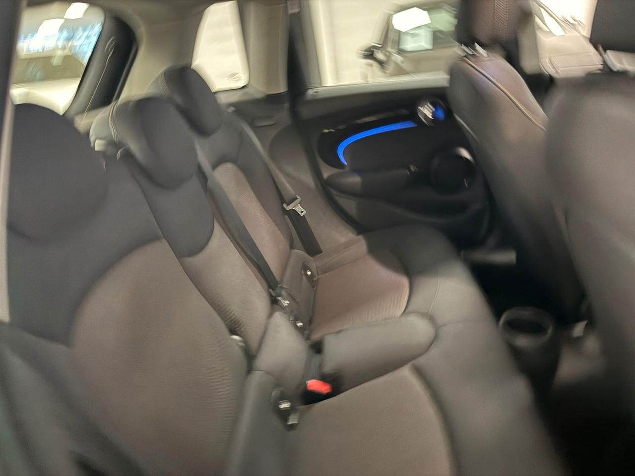 Mini 1.5 Cooper Yours