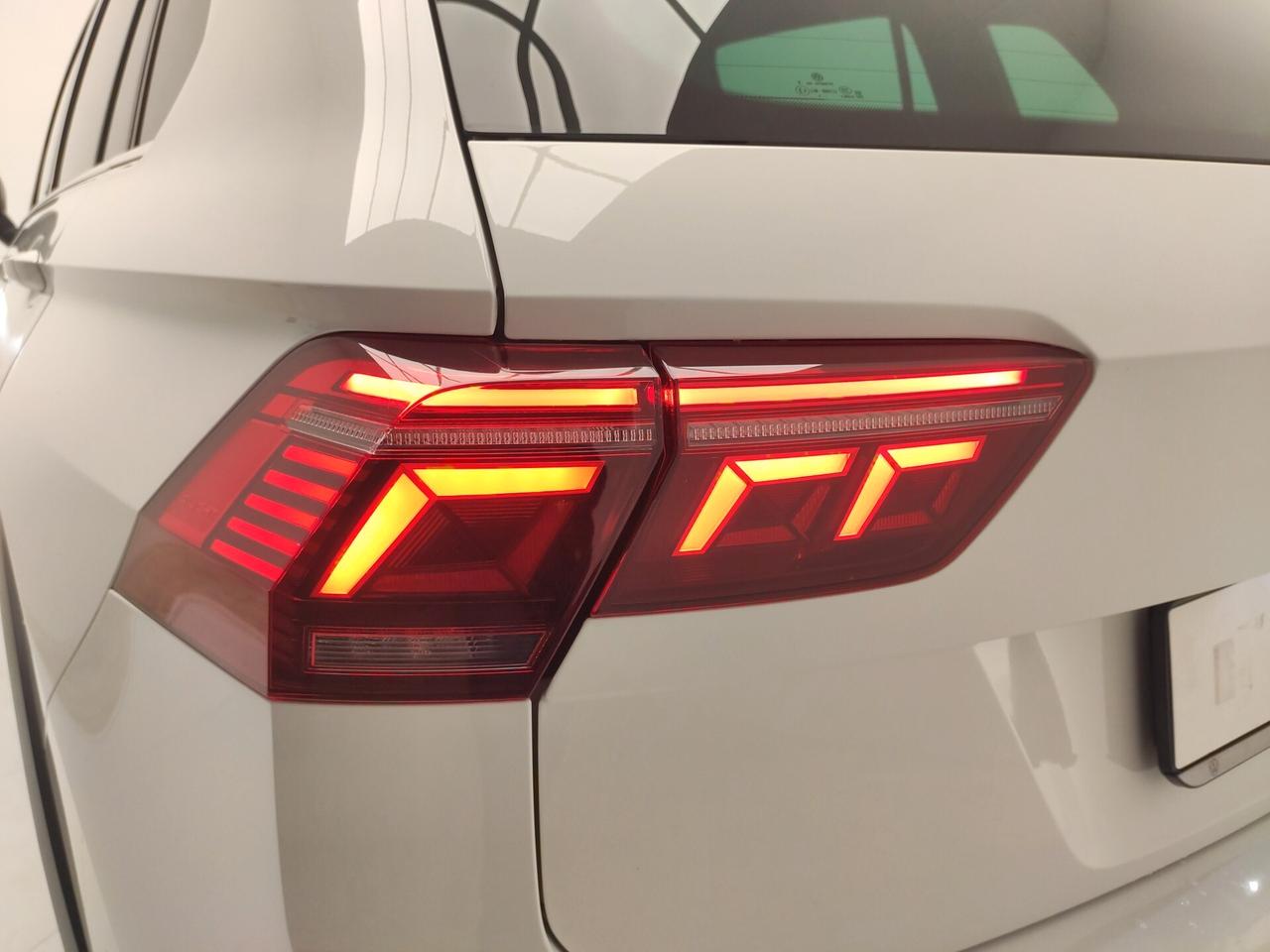 Volkswagen Tiguan 2.0 TDI 150 CV SCR DSG R-Line