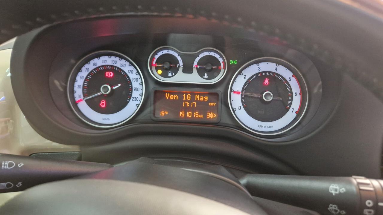 Fiat 500L 1.6 Multijet 120 CV Trekking tetto apribile