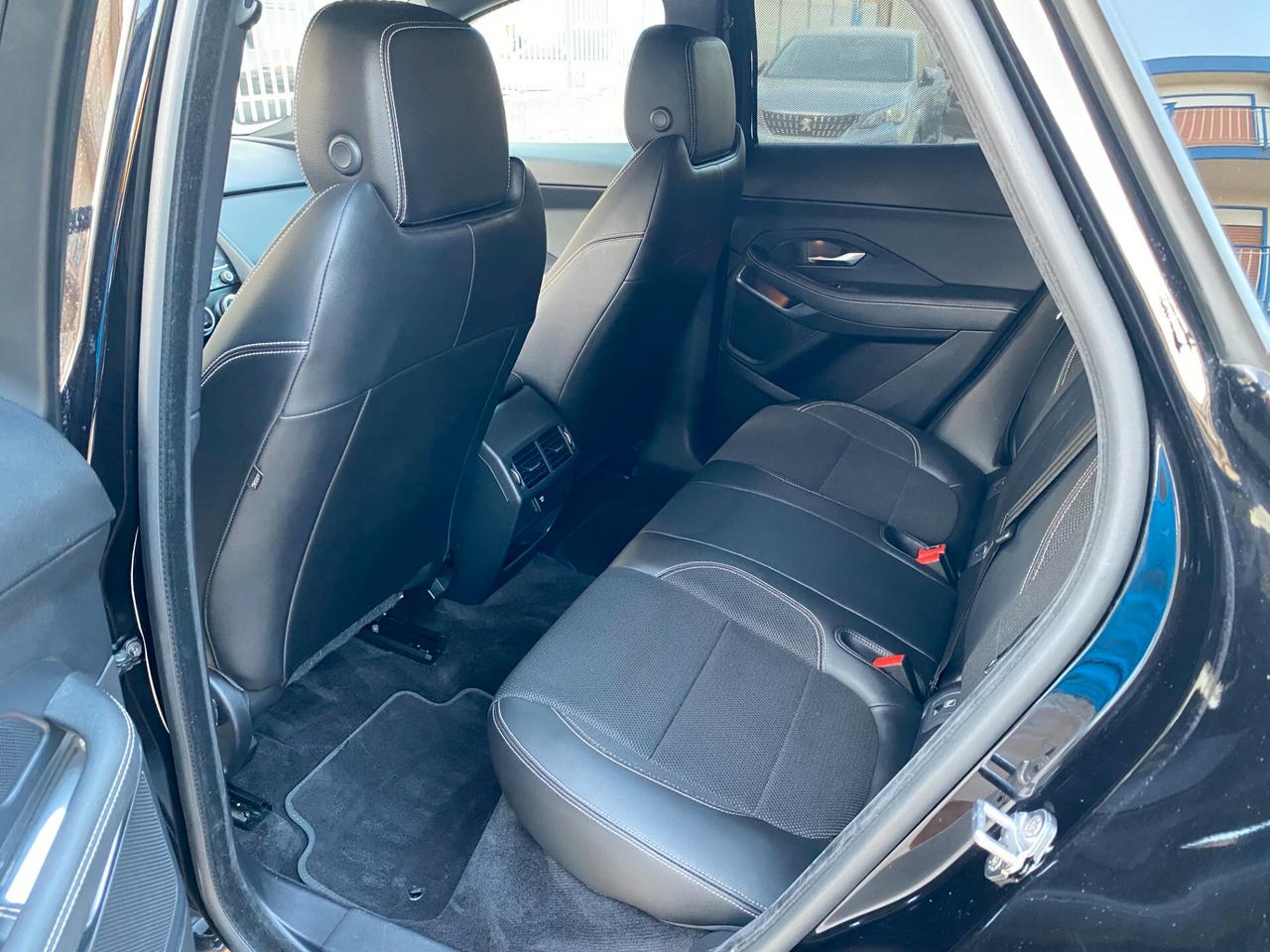 Jaguar E-Pace 2.0D 180 CV AWD R-Dynamic