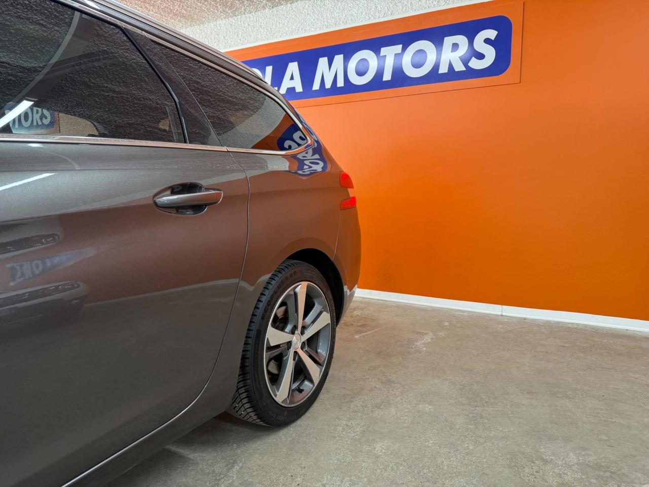 Peugeot 308 BlueHDi SW Allure Tetto Panoramico