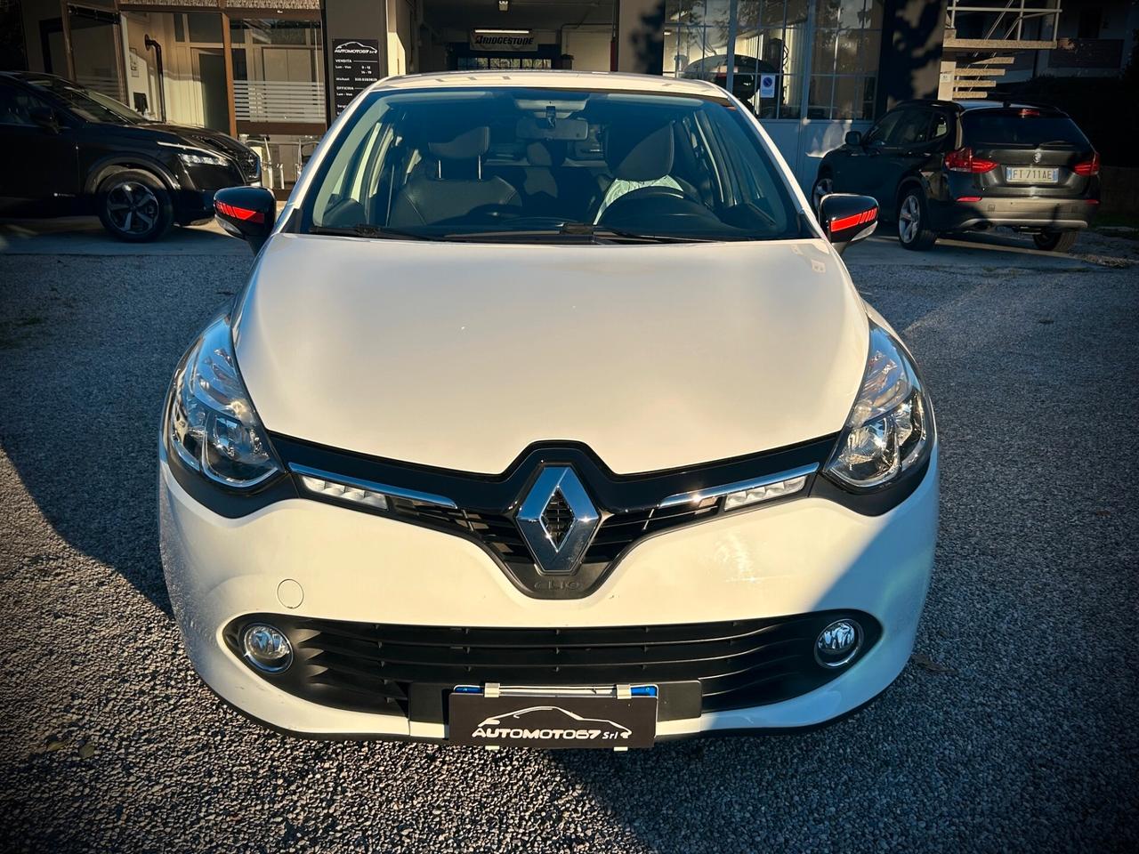 Renault Clio 1.2 5 porte UNIPROPRIETARIO - NEOPATENTATI