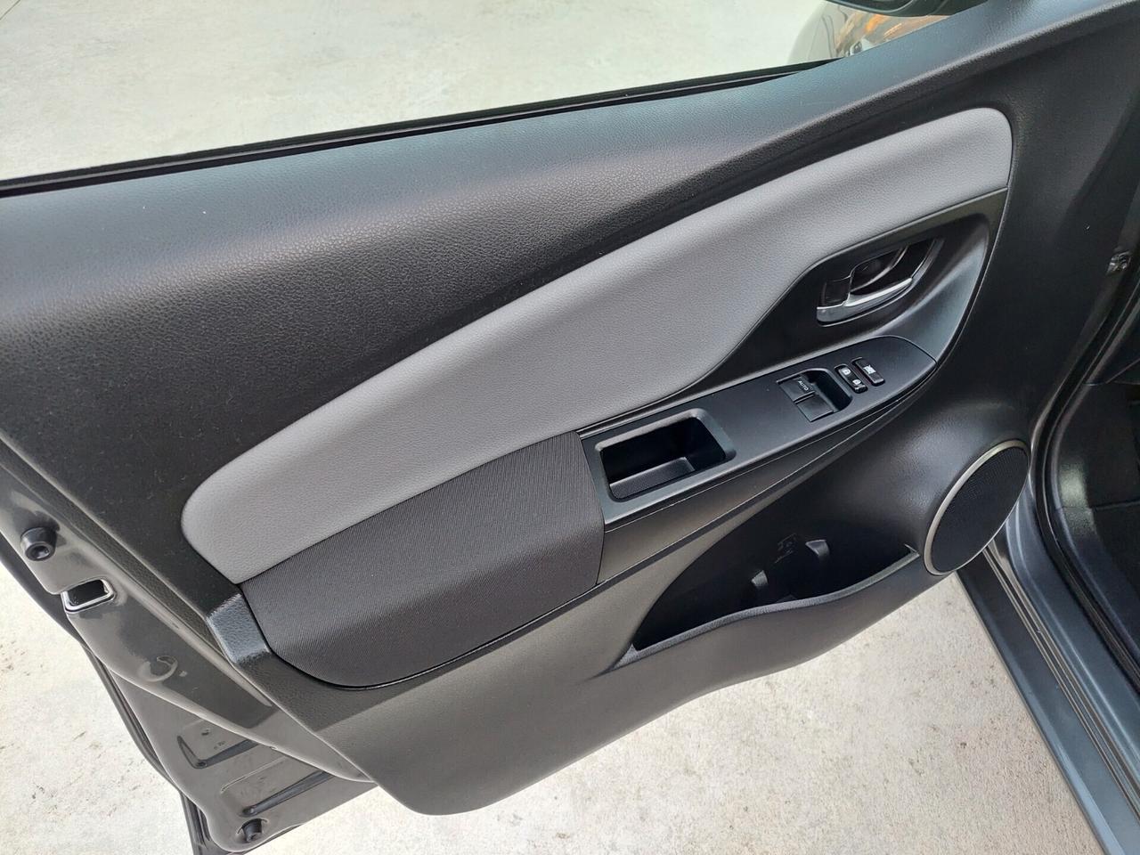 Toyota Yaris 1.0 5 porte SOLI86.000KM NUOVISSIMA