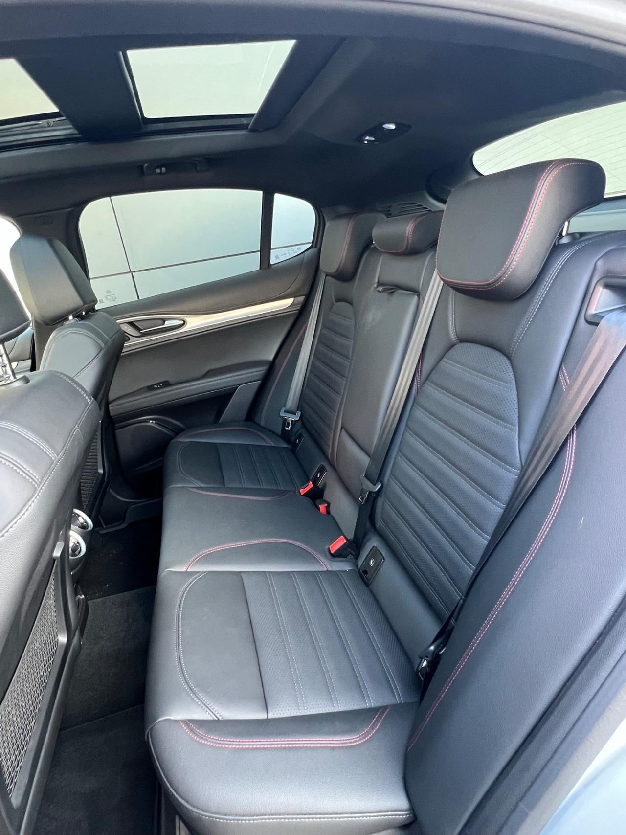 Alfa Romeo Stelvio 2.0 t Competizione Q4 280cv auto