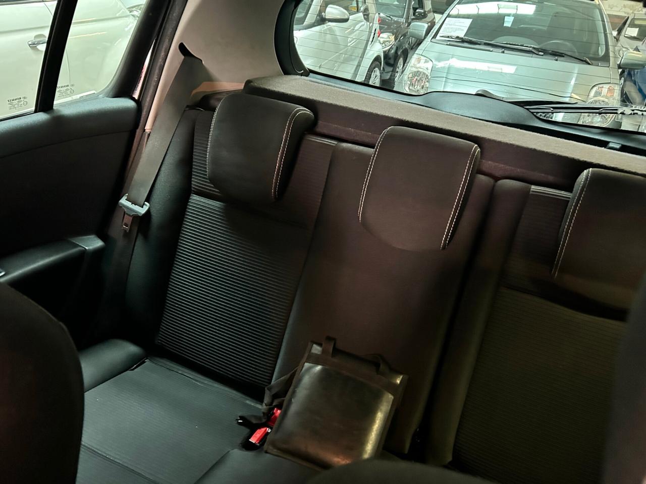 Renault Clio 1.2 16V 5 porte Dynamique