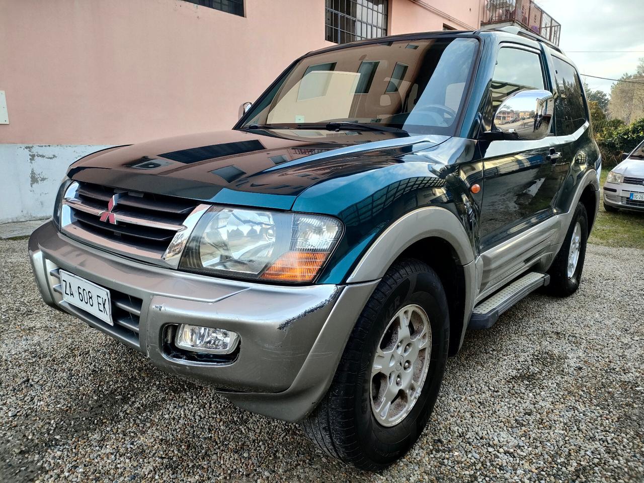 Mitsubishi Pajero 3.2 16V DI-D 3p. GLS1