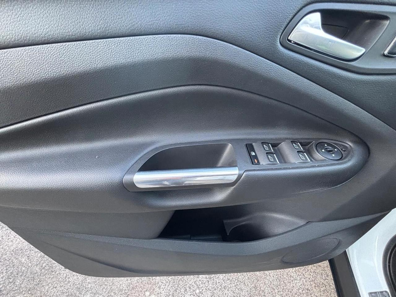 Ford Kuga 2.0 TDCI 150 CV S&S 4WD Powershift Titanium