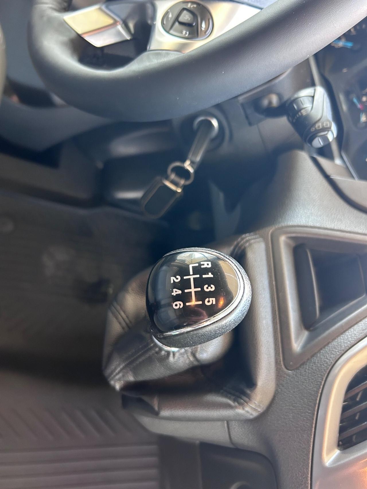 Ford Transit Custom 340 2.0 TDCi 130 PL Combi Tren