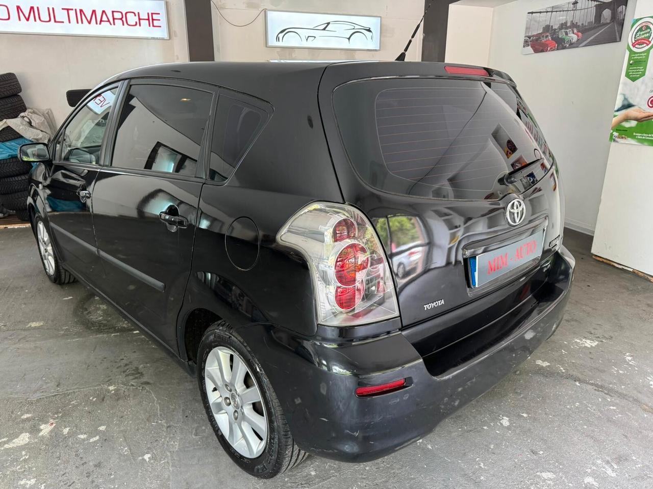 Toyota Corolla Verso 2.2 16V D-4D Sol