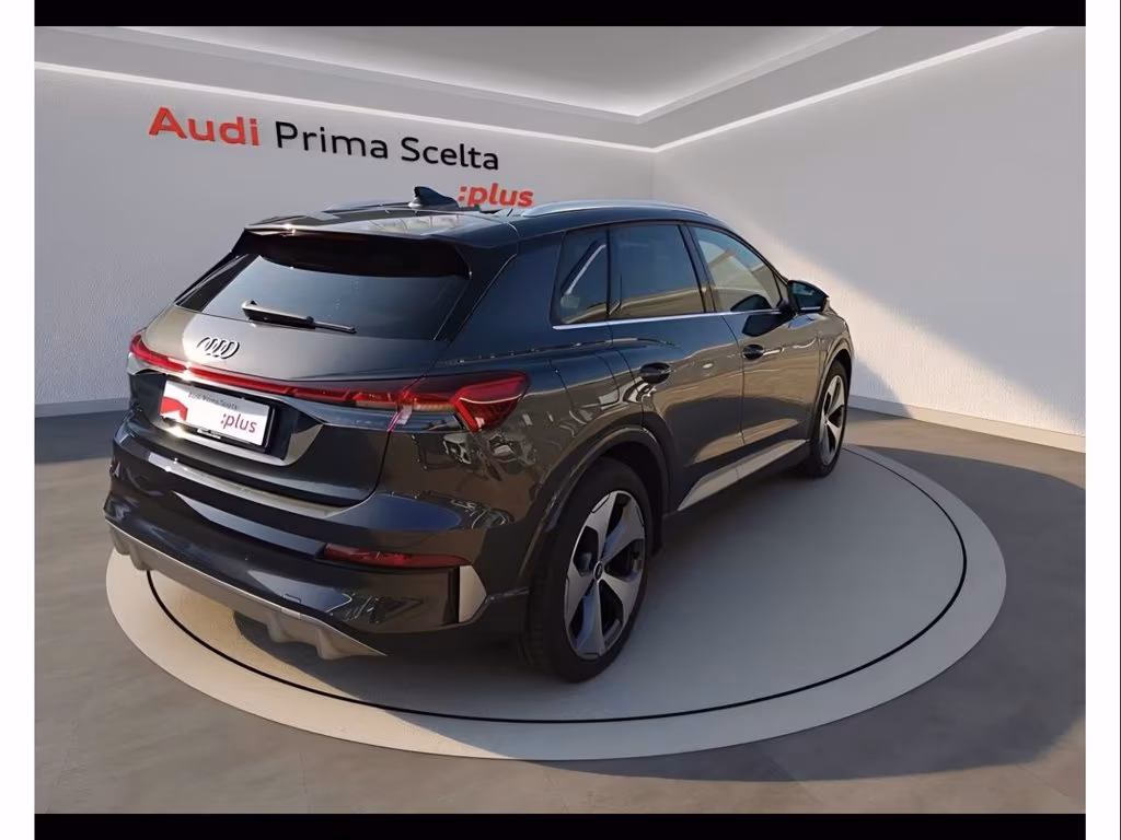 AUDI Q4 e-tron custom edition 204cv del 2026