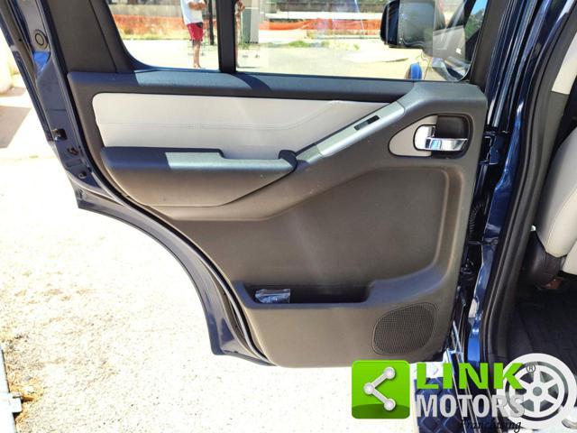 NISSAN Pathfinder 2.5 dCi LE Platinum