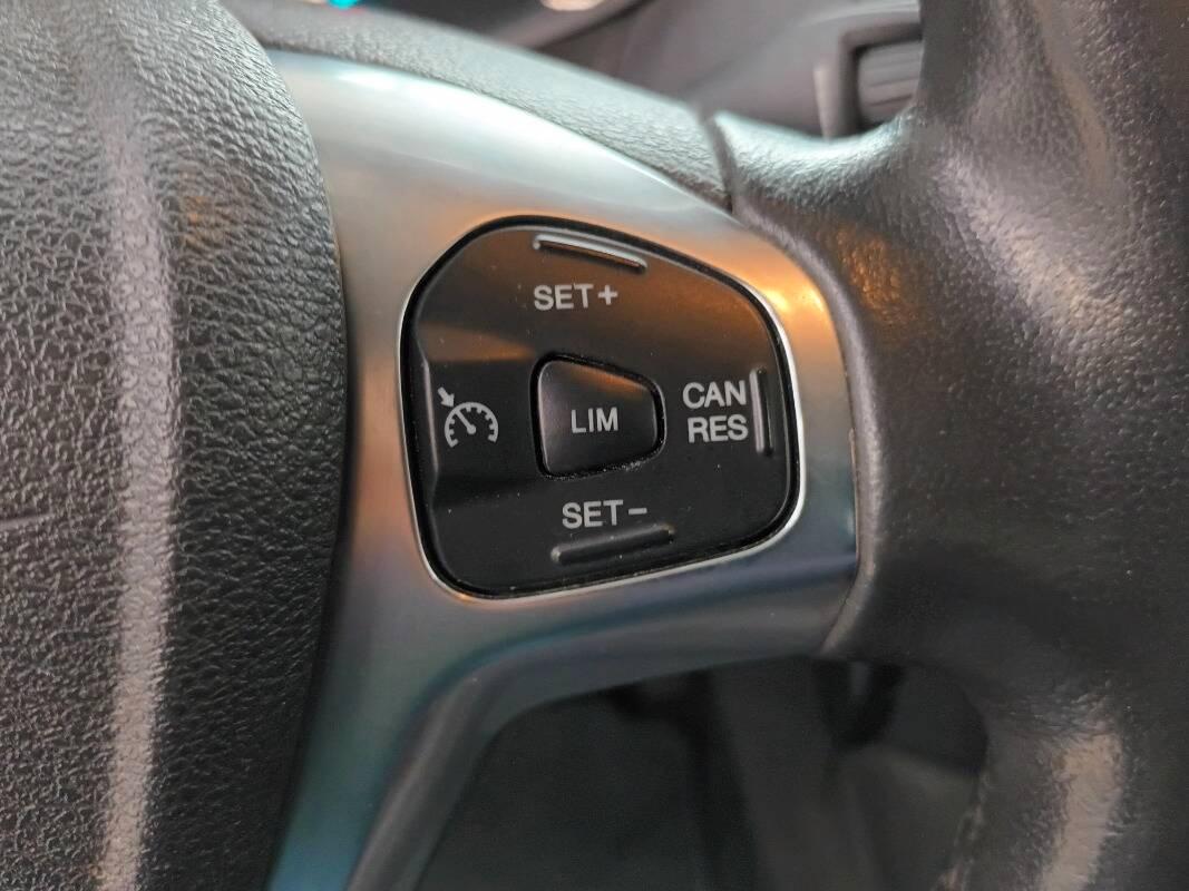 Ford Tourneo Courier 100cv plus