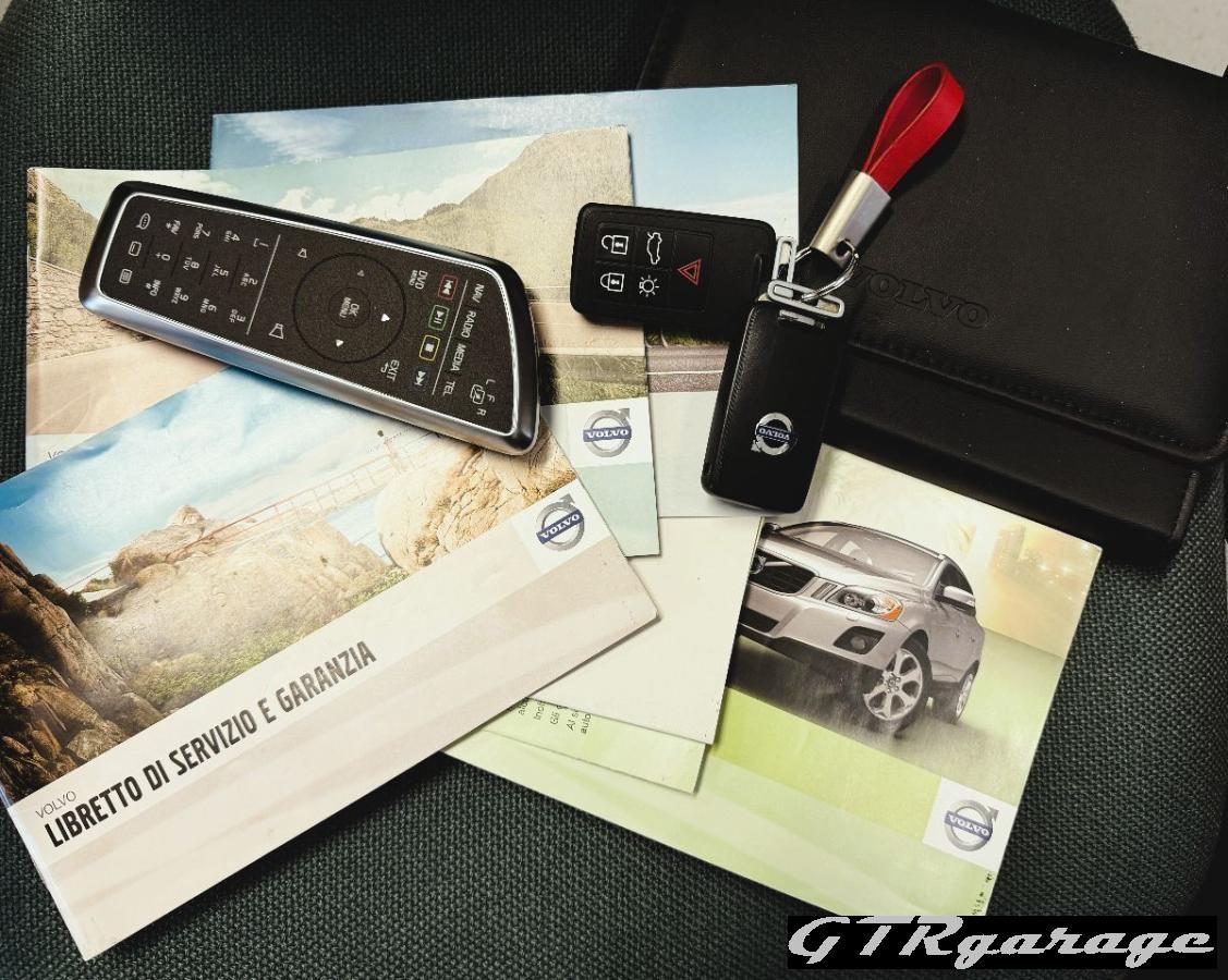VOLVO - XC60 - D3 AWD Geartronic Momentum