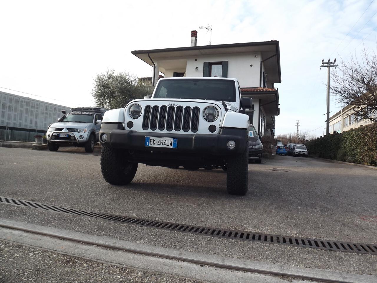 Jeep Wrangler Unlimited 2.8 CRD DPF Sahara Auto