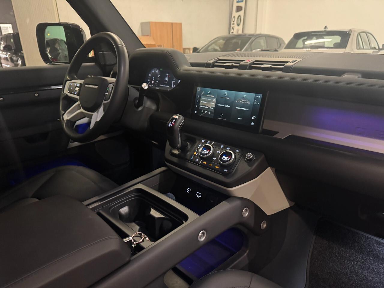 Land Rover Defender 110 3.0D I6 200 CV AWD Auto S