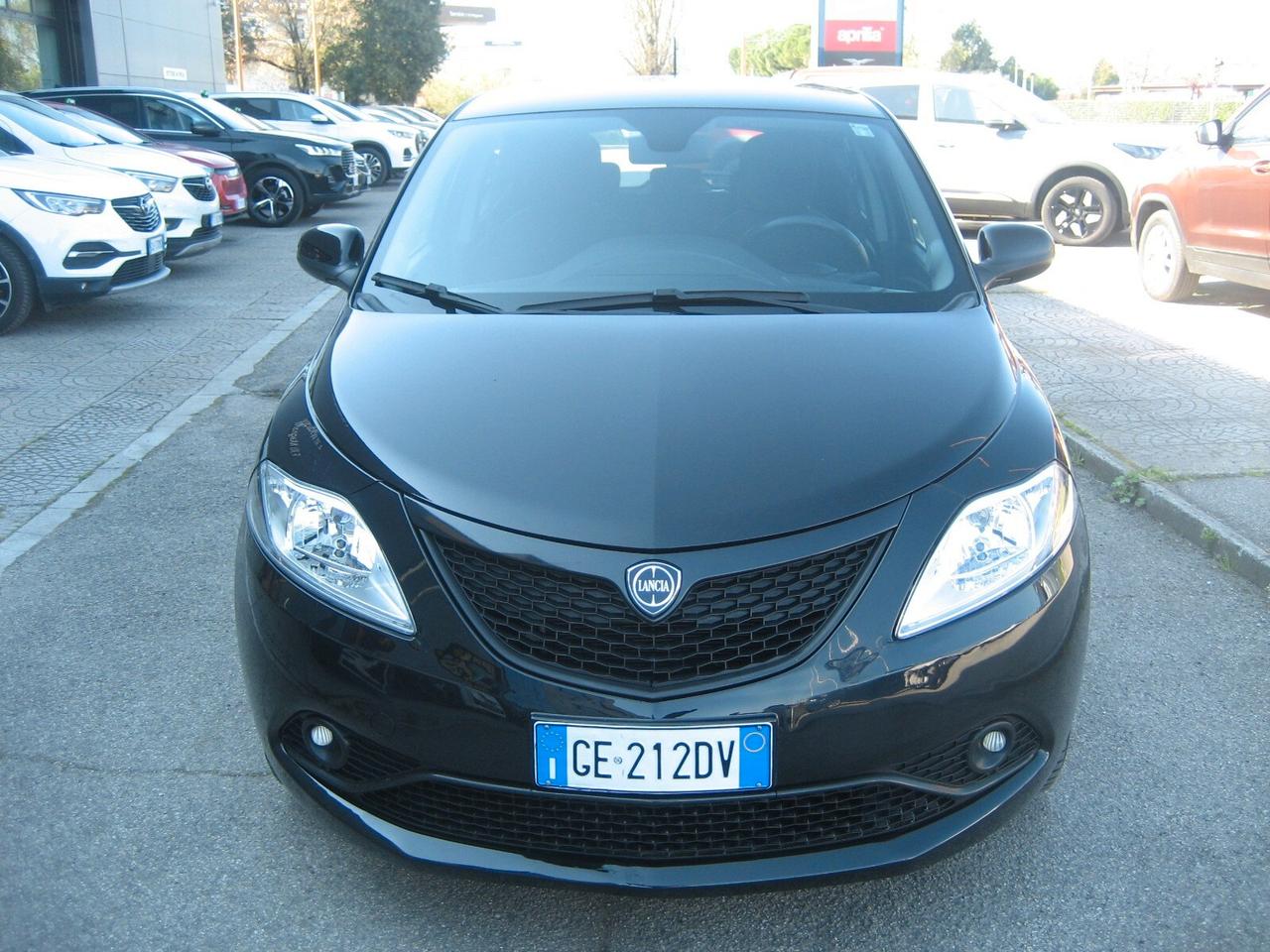 Lancia Ypsilon 1.0 FireFly 5 porte S&S Hybrid Ecochic Gold