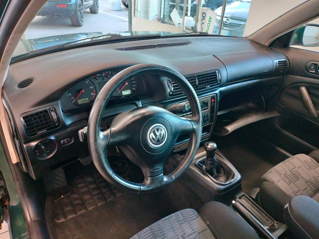 Volkswagen Passat 1.8 T 20V cat Highline