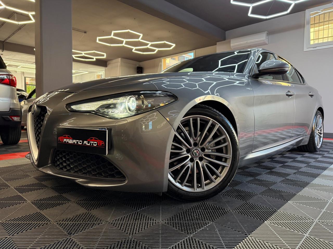 Alfa Romeo Giulia 2.2 JTDM Business - FABIANOAUTO