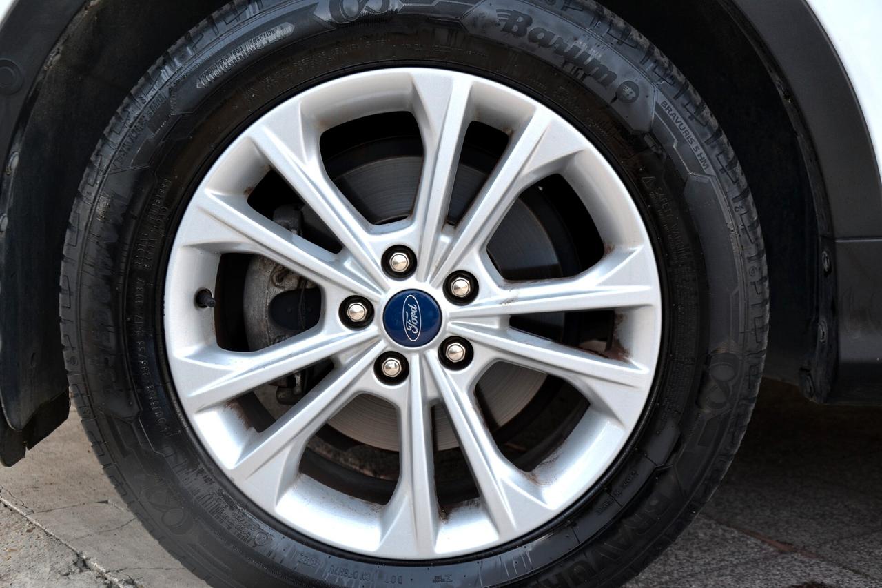 Ford Kuga 1.5 TDCI 120 CV S&S 2WD Powershift Edition