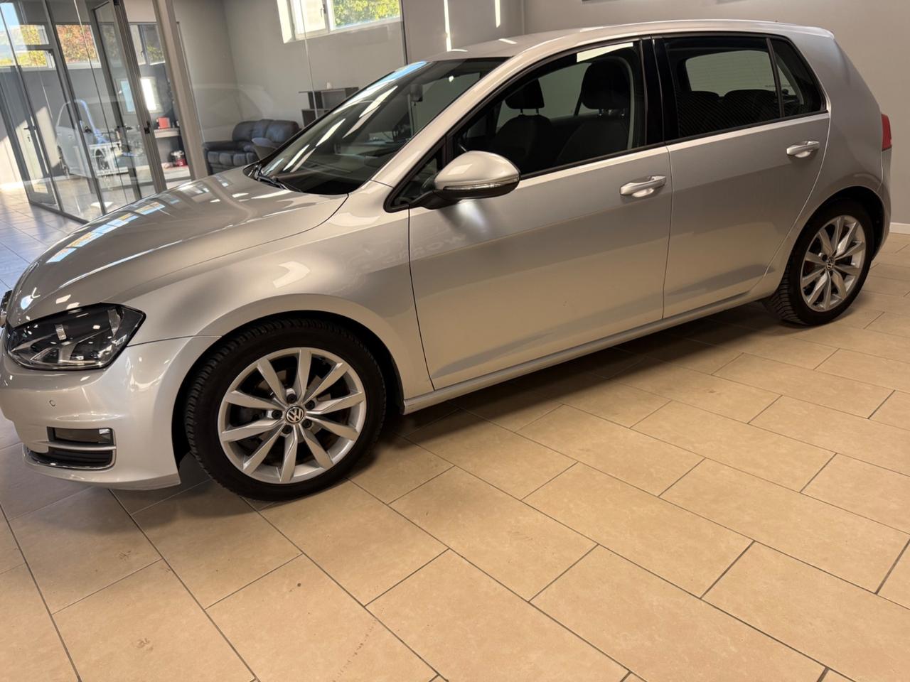 Volkswagen Golf 1.6 TDI DSG 5p. Highline BlueMotion Technology