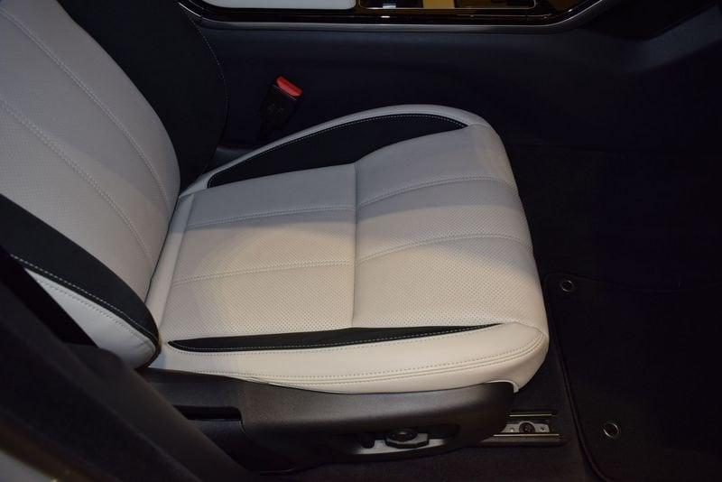 Land Rover Range Rover Velar Range Rover Velar 2.0D I4 204 CV R-Dynamic S IVA ESPOSTA