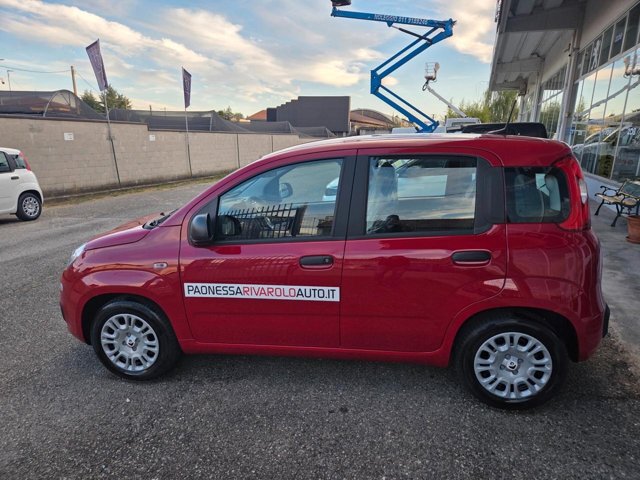 Fiat Panda KM/0 HYBRID 5 POSTI, SENSORI DI PARK, NESSUN OBBLIGO FINANZIARIO !!