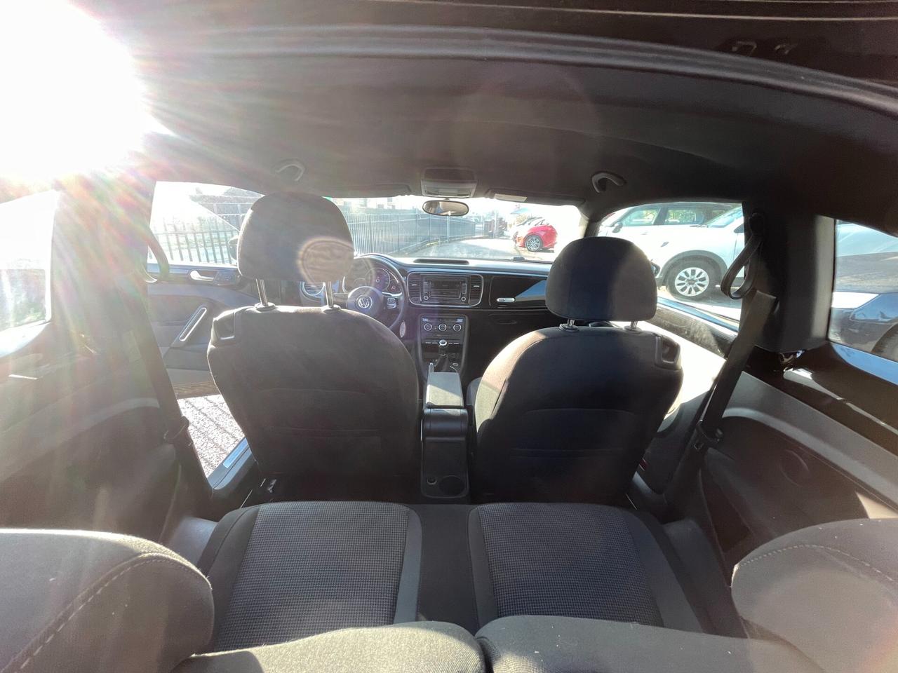 Volkswagen Maggiolino 1.6 TDI Design